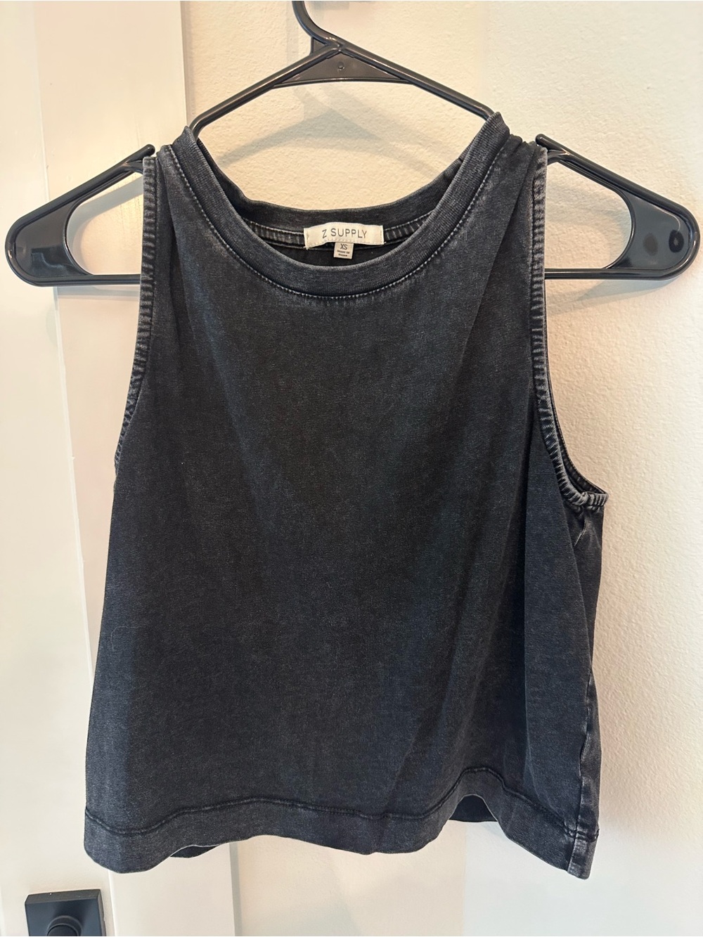 Z Supply Washed Black Cropped Tank